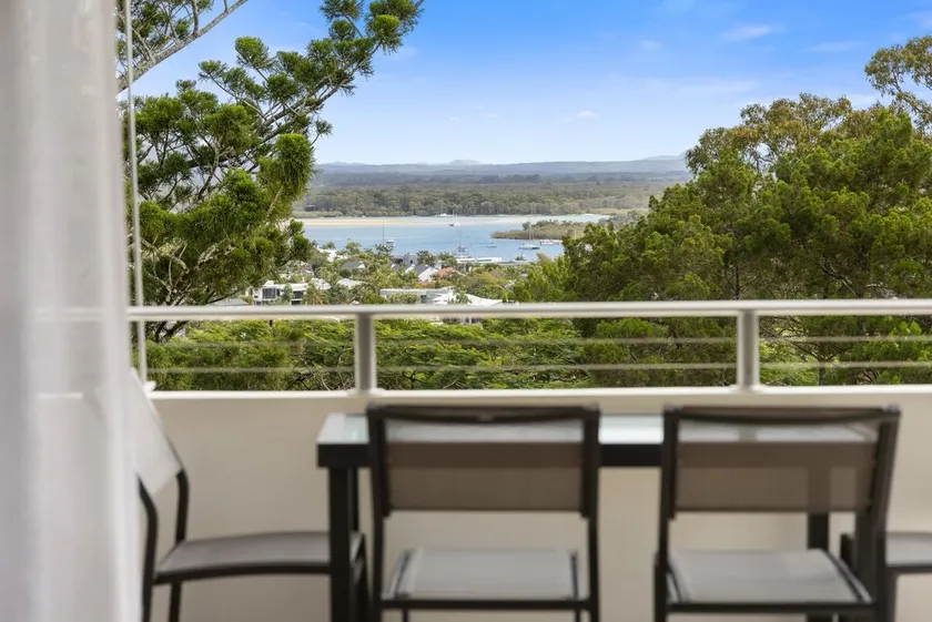 Noosa Unit - Image 1