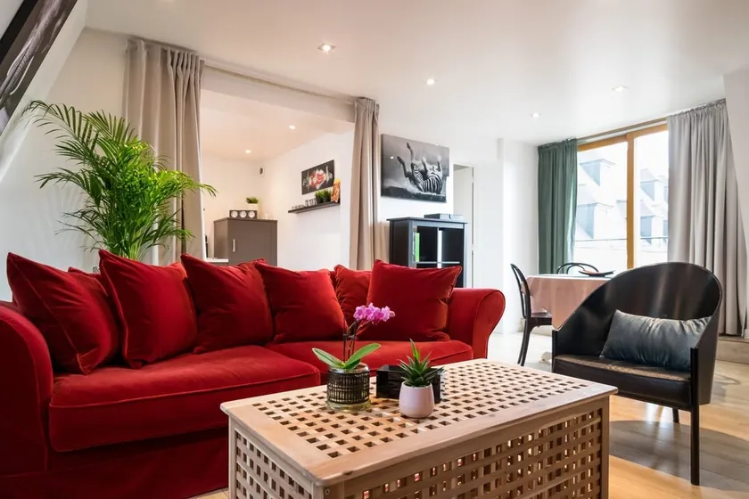 2 bedroom apartment in the heart of the old town - Image 1