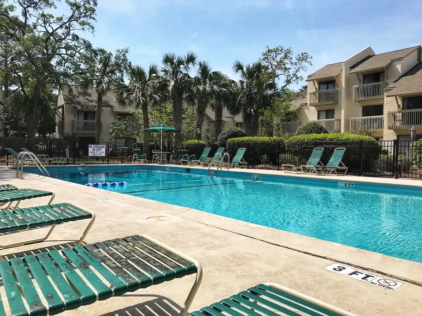 Coastal 2Bdrm Stay | Pool Access, Walk to Beach - Image 1