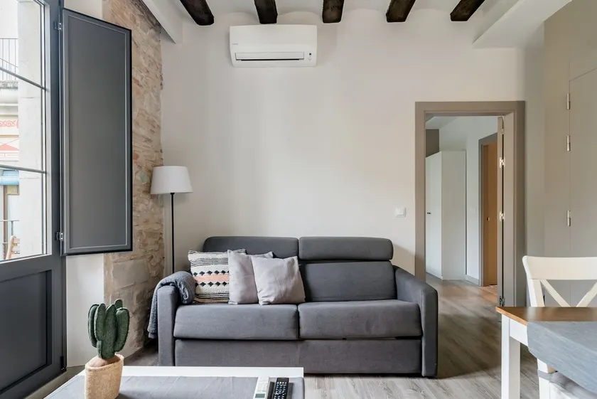 Bonaventura 4 Restored Apartment in Heart of City - Image 1
