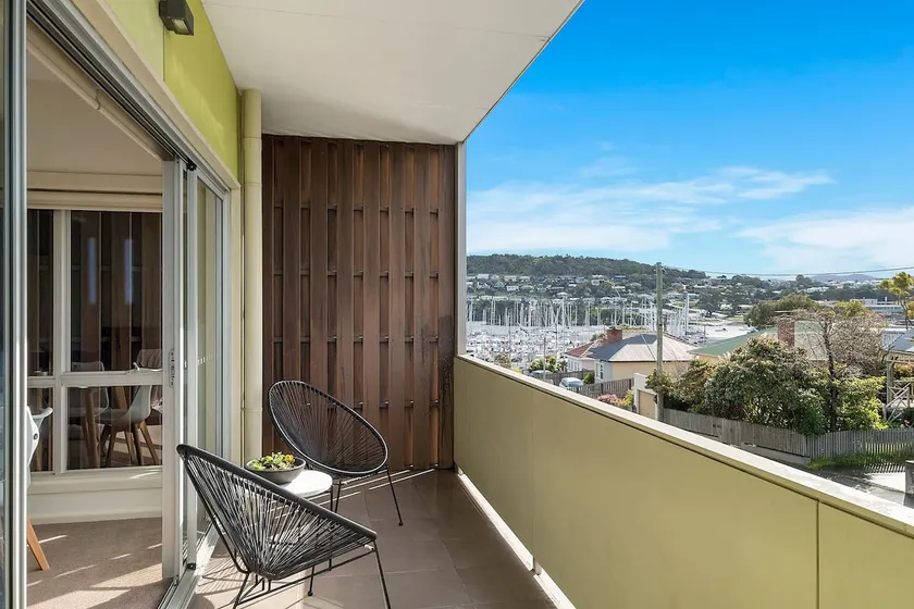 Bellerive Quay—Modern Living with Yacht Club Views - Image 1