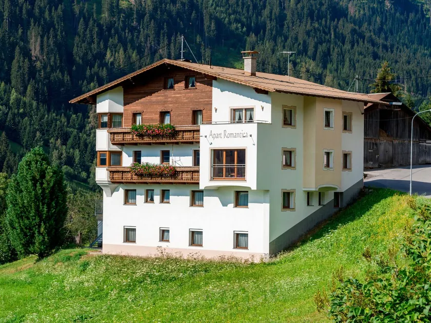 Apartment Apart Romantica-1 by Interhome - Image 1