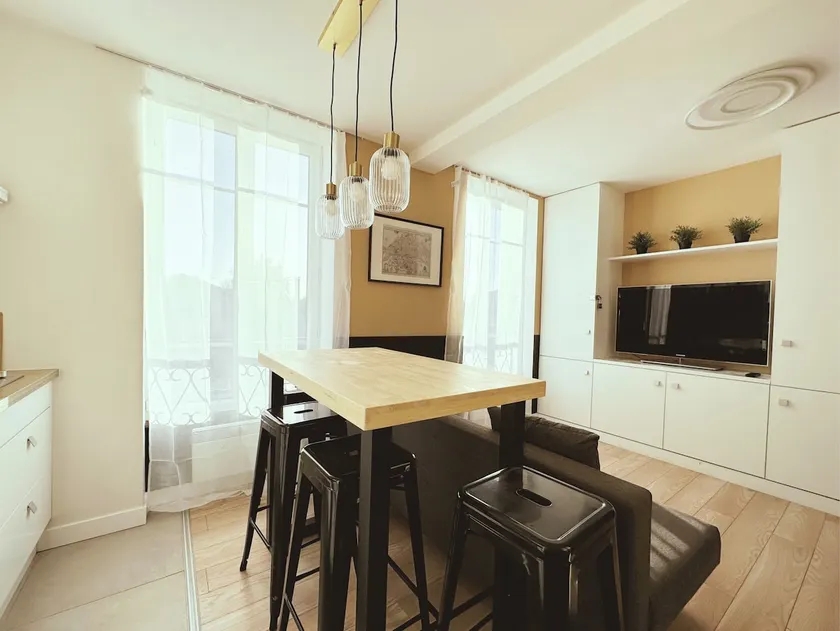 Dr. Rochefort Chatou - Lovely Paris - Image 1