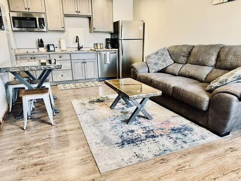 Nouveau! Appartement pour chiens de plain-pied avec Wi-Fi - à 5 minutes de route du centre - Image 1