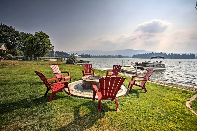 Modern Lake Lawrence Retreat w/ a Deck & Dock! - Image 1