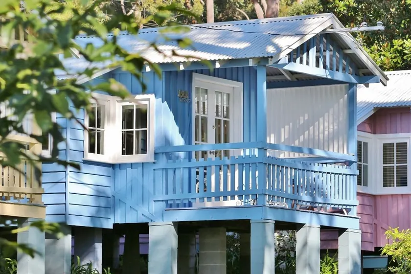 Cottage 4 Hyams Beach Seaside Cottages - Image 1