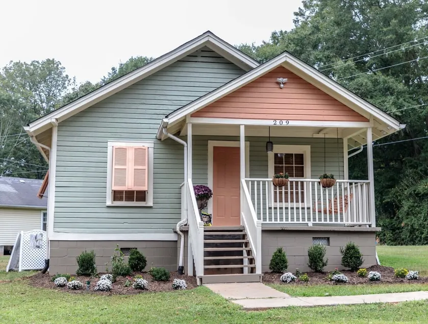 Clemson Memorabilia House Frank Howard III Home - Image 1