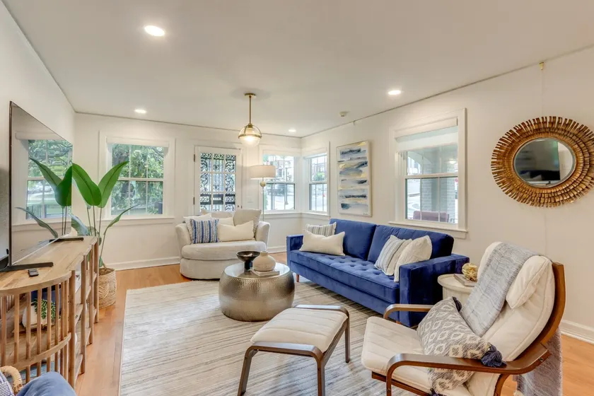 Fayetteville Home ~ 2 Blocks to Dickson Street! - Image 1
