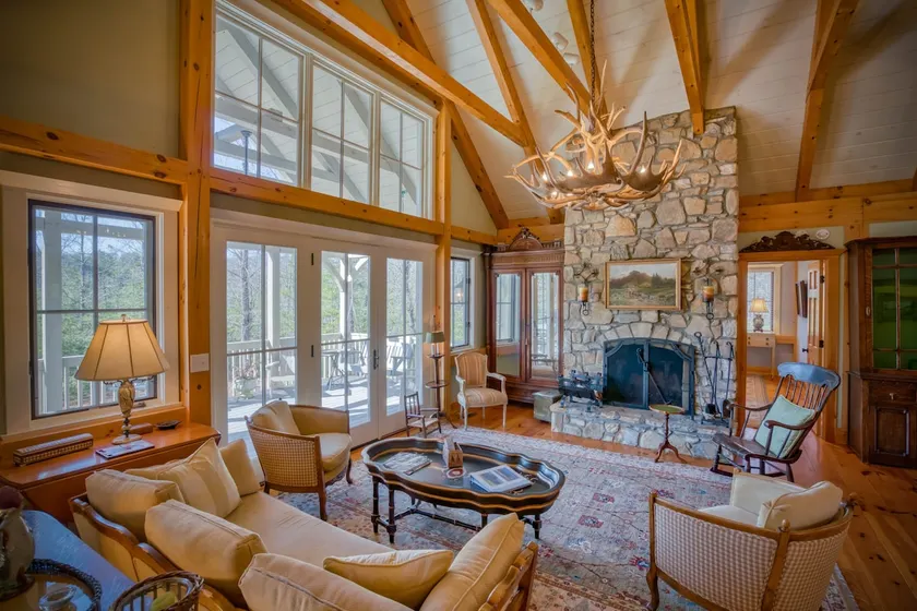 Mountain Dream 3 Bed, Sauna, & Stunning Views - Image 1