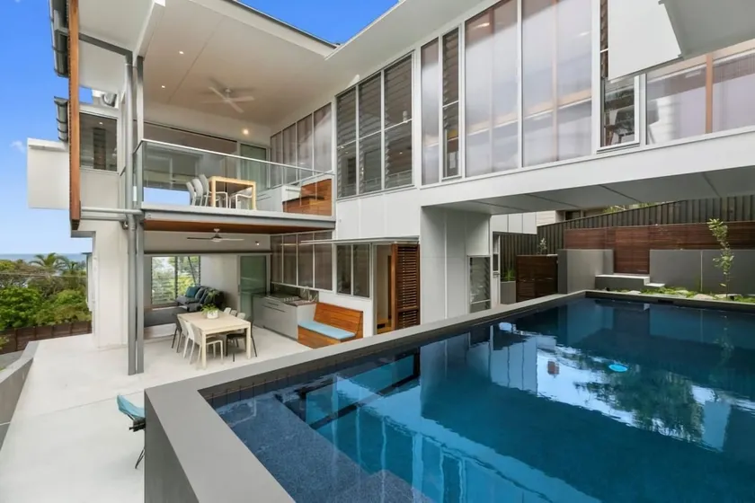 Spectacular Home Stunning Ocean & Headland Views - Image 1