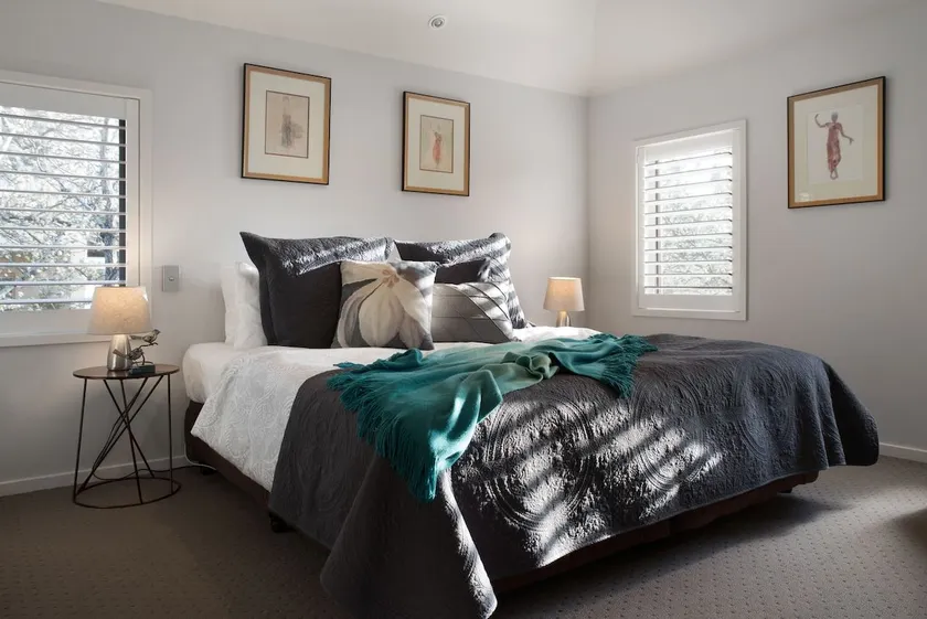 Courthouse Orchid Villa | 2 bedrooms | 4 guests - Image 1
