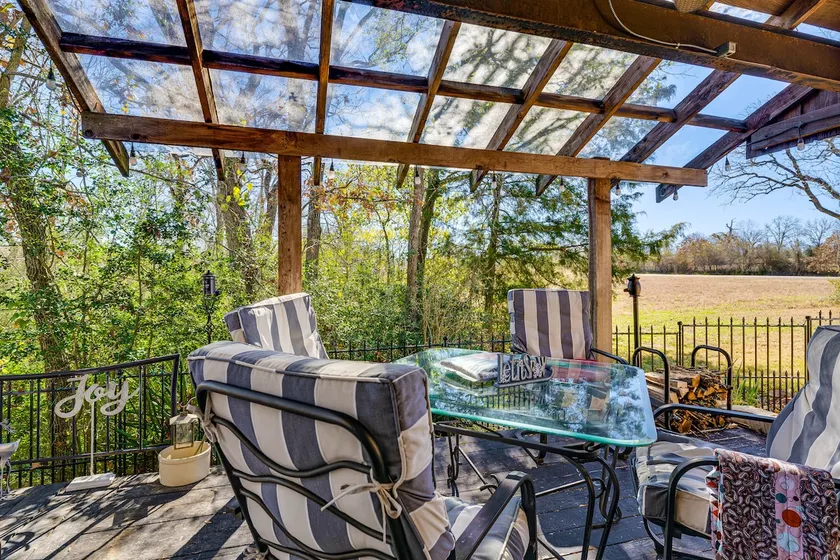 College Station Getaway w/ Hot Tub & Courtyard! - Image 1