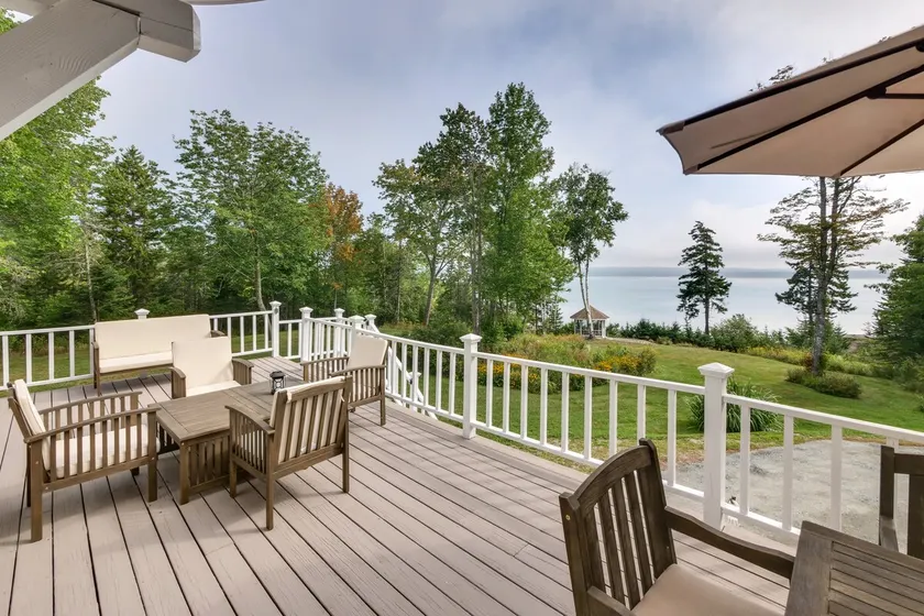 Enchanting Waterfront Sorrento Home w/ Deck! - Image 1