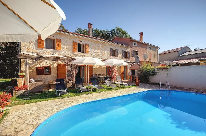 Splendida villa con piscina privata, sono ammessi animali domestici - Image 1