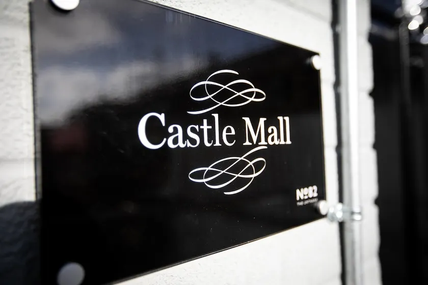 Luxurious serviced apartment - Castle Mall - Image 1
