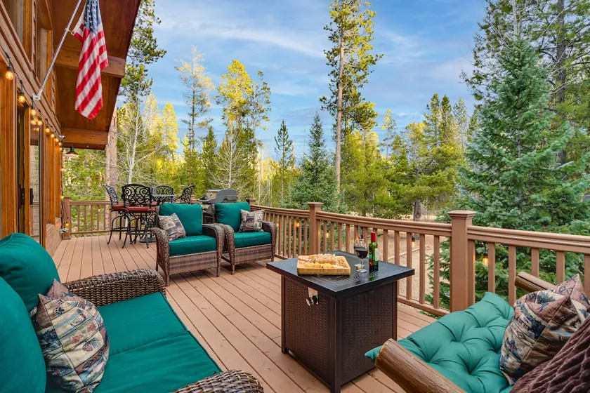 NOUVEAU! Cozy Grand Lake Home avec salle de jeux et foyer! - Image 1
