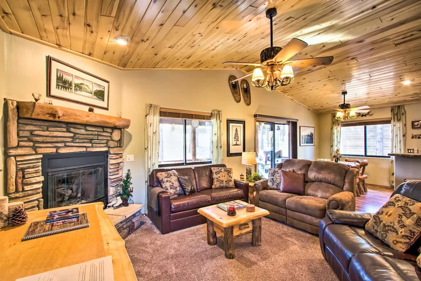 3 Mi to Fool Hollow Lake: Romantic Show Low Cabin - Image 1