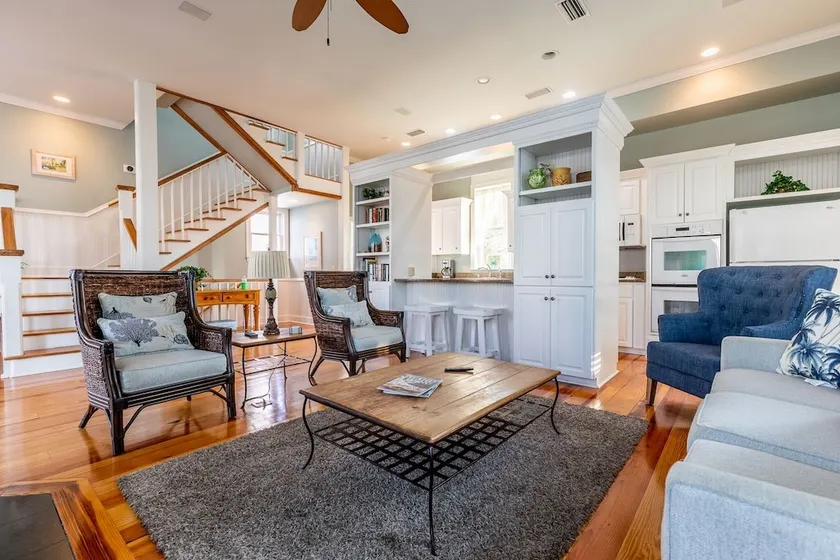 Centennial Coast Cottage - with Heated pool - Image 1
