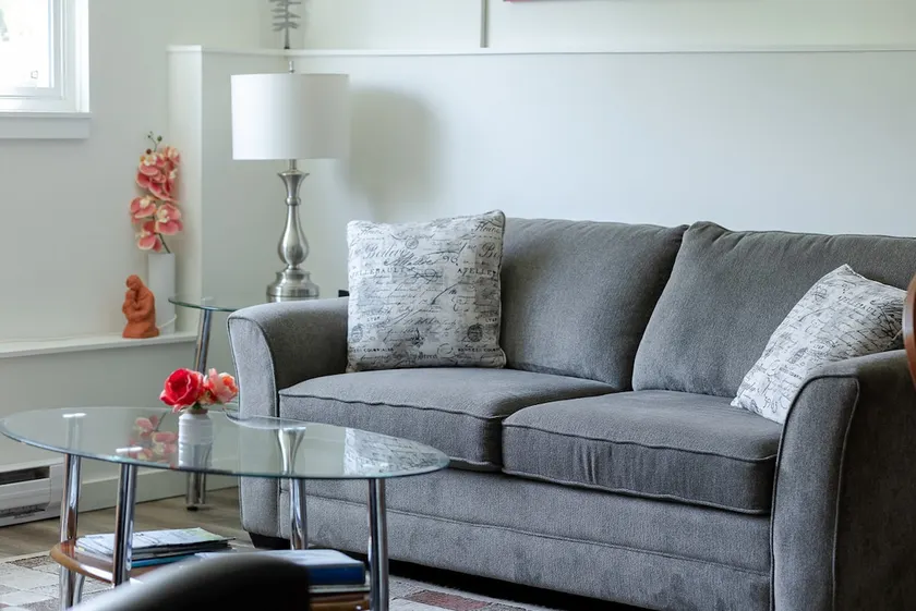 2BR near VIU/NRGH | AC, Workspace, Kitchen - Image 1