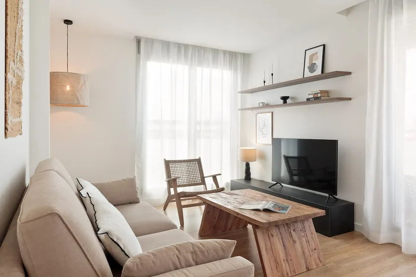 Port Forum | Superior Apartment w/ Balcony - Image 1