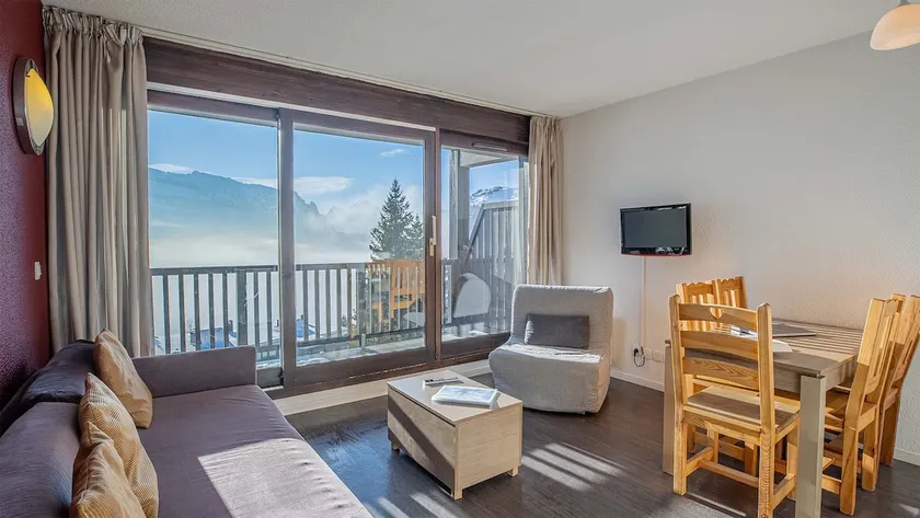 Apartment for 5 people • At the foot of the slopes • Jacuzzi & swimming pool - Image 1
