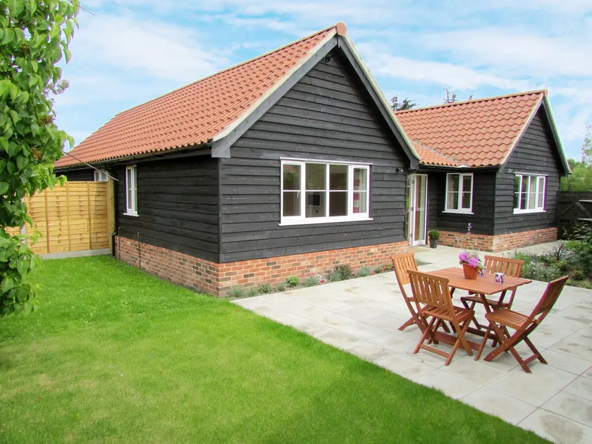 1 Suffolk Cottage - encantadora casa de campo en el encantador pueblo de Knodishall Suffolk - Image 1