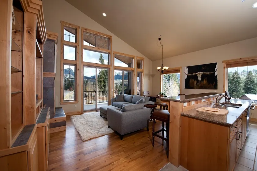 Luxury Ski In/Out townhome on Creek - Views - Private Hot Tub - Image 1