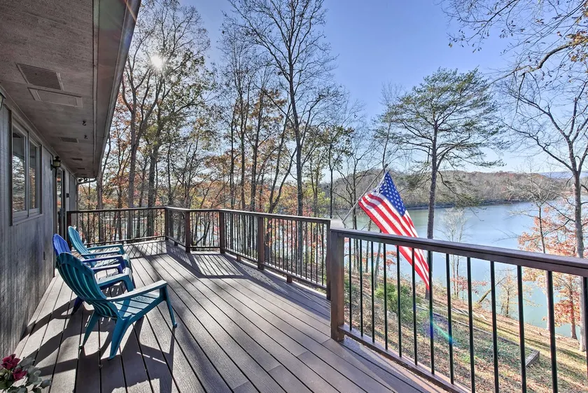 NEU! Lakefront Dayton Home mit toller Aussicht und Dock! - Image 1