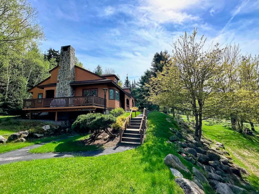 O39 Entry level Bretton Woods Cottage on beginner ski trail. Perfect location for all seasons! - Image 1