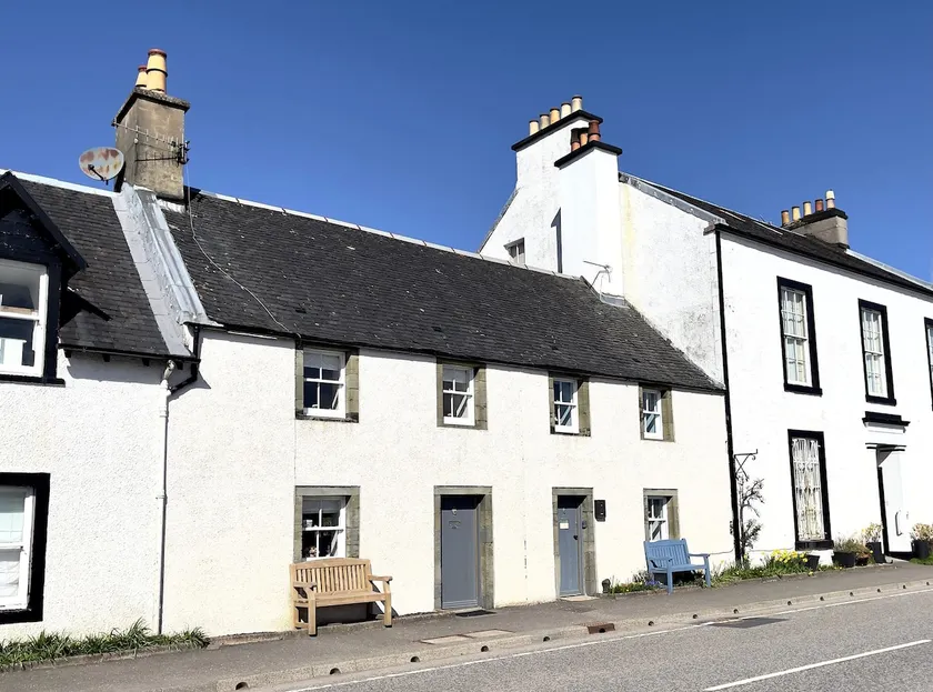 Newton Cottage South - Image 1