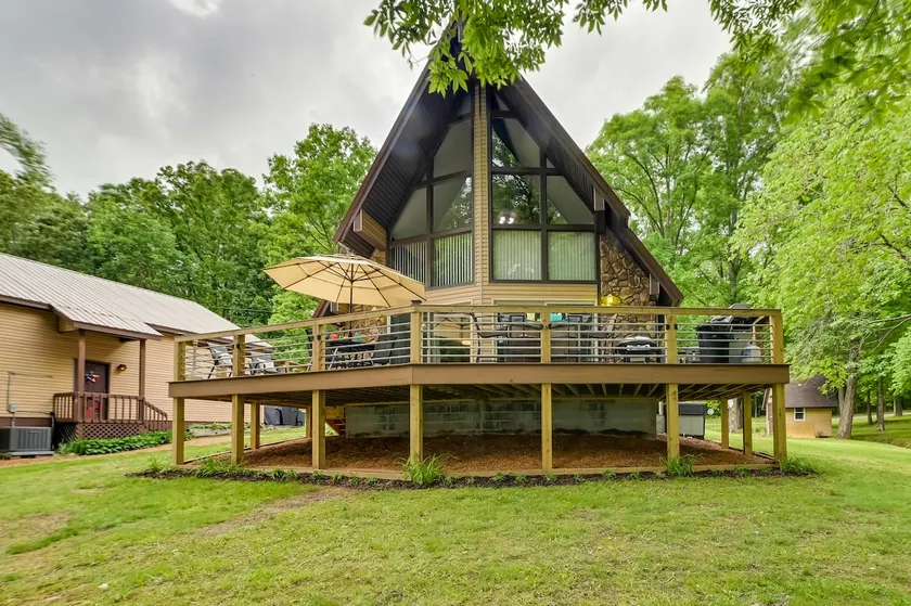 Cozy Dover Home w/ Boat Dock, Fire Pit & Deck! - Image 1