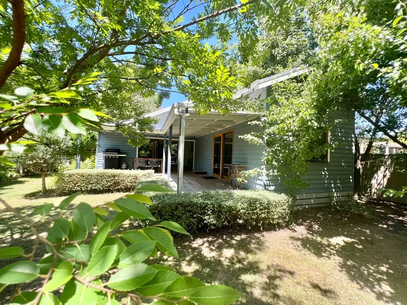 Ultimo Cottage - In the Heart of Town - Image 1