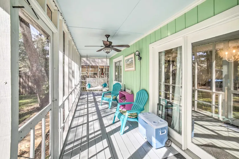 Oak Island Home w/ Yard < 1 Mi to the Beach! - Image 1