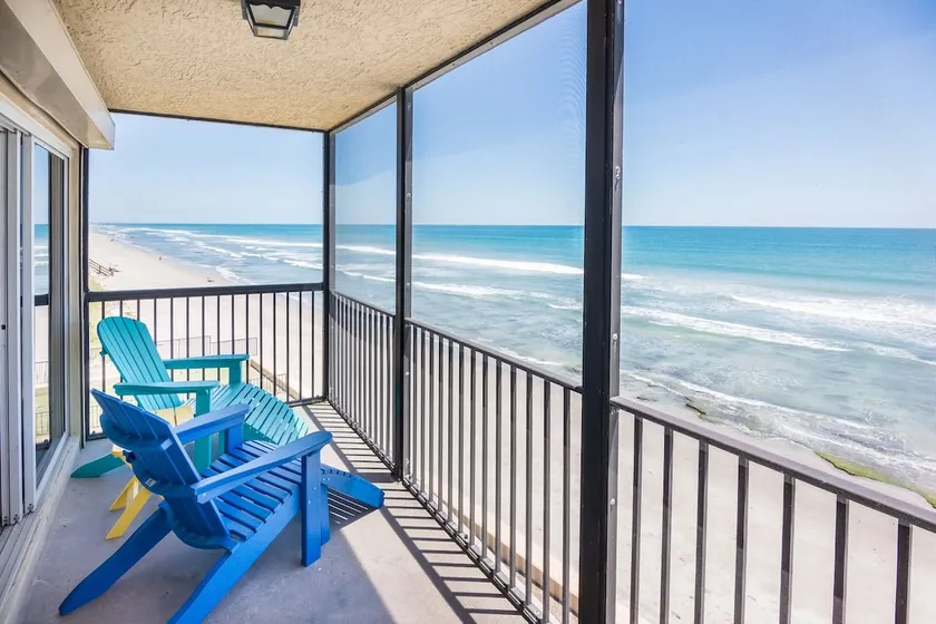 You cannot get any closer to the beach! 2BR condo - Image 1