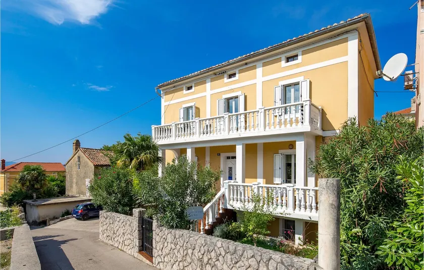 Nice Apartment In Omisalj With Wifi - Image 1
