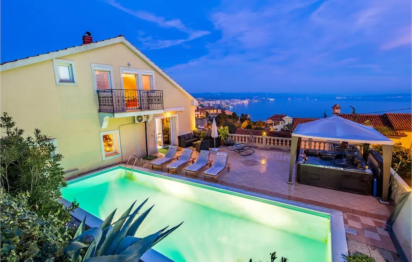 Pet friendly home in Bregi with house sea view - Image 1