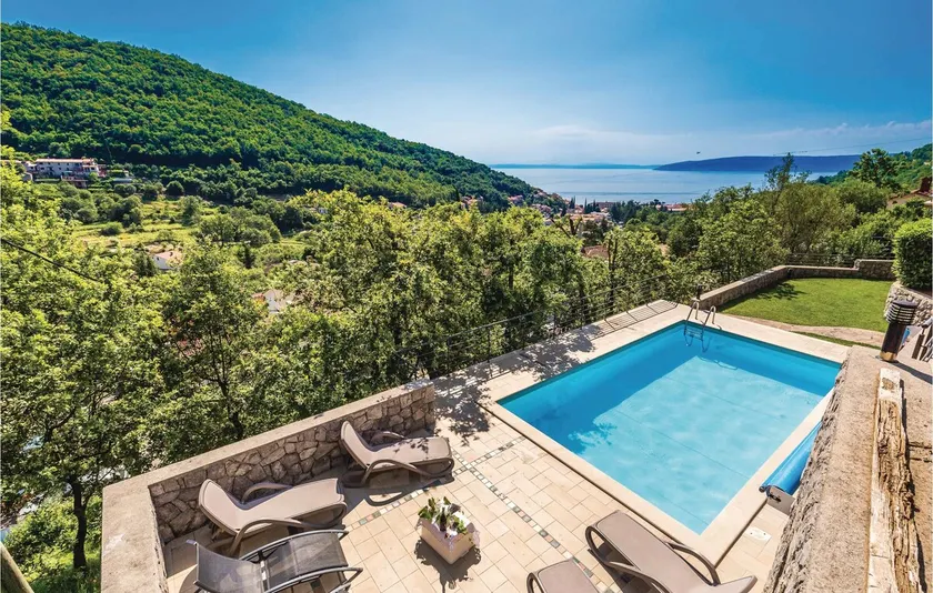 Pet Friendly Apartment In Moscenicka Draga - Image 1