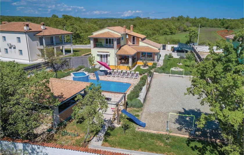 Amazing Home In Rezanci - Image 1