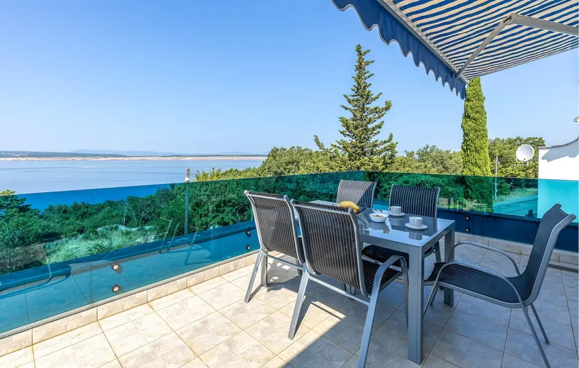 2 Bedroom Stunning Apartment In Dramalj - Image 1