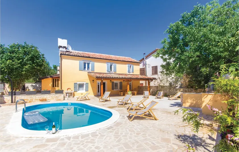 Gorgeous home in Kringa - Image 1