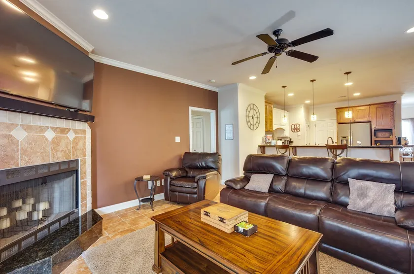 College Station Family Home: 3 Mi to Texas A & M! - Image 1