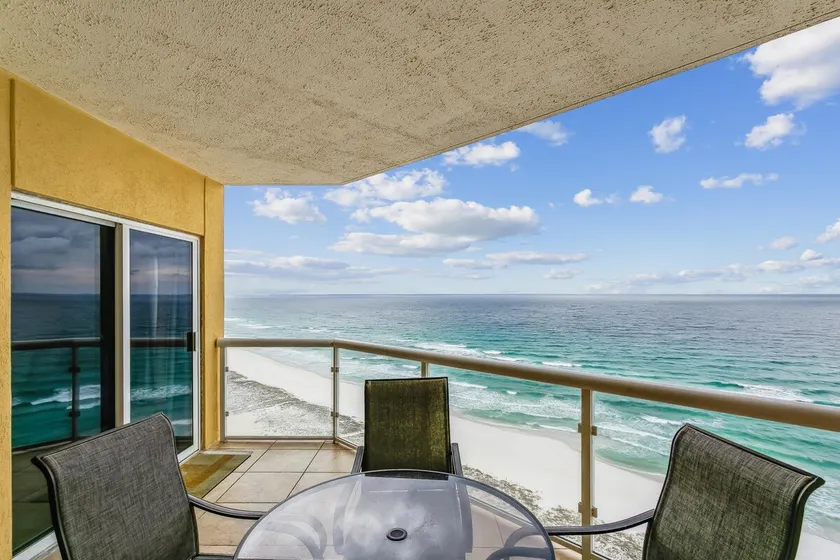 Free Beach Service! 14th floor, 3 bedroom gulf front condo at Emerald Isle - Image 1