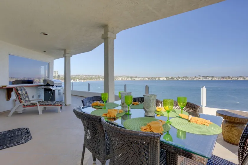 Beachfront San Diego Condo w/ Patio on the Bay! - Image 1