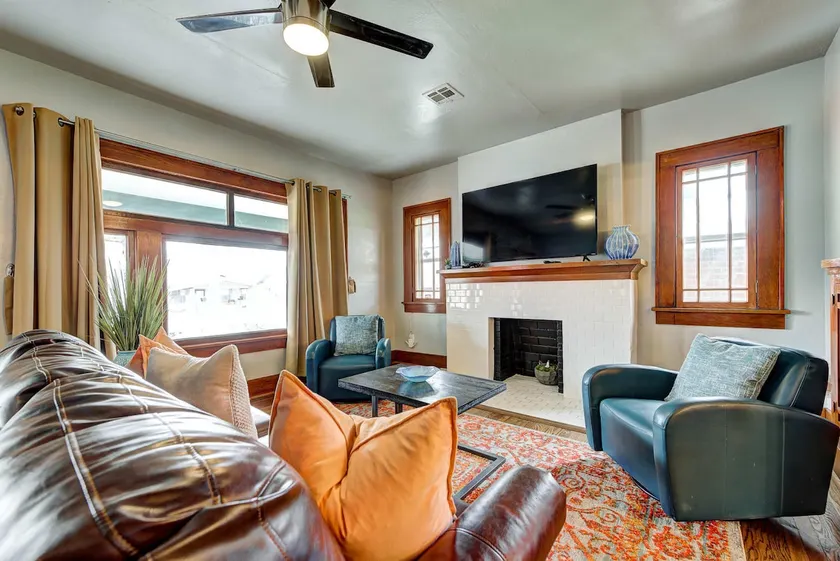 Classen Craftsman-near Asian & Paseo district - Image 1
