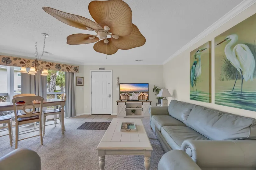 Shorehaven Lakefront & Steps to Beach w Pool and Grill - Image 1