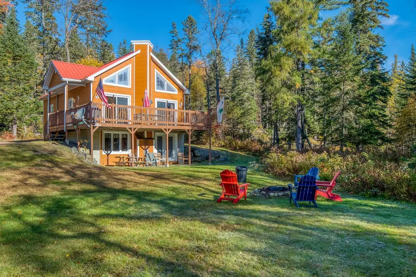 Bella casa con accesso Rangeley Lago in estate - Image 1