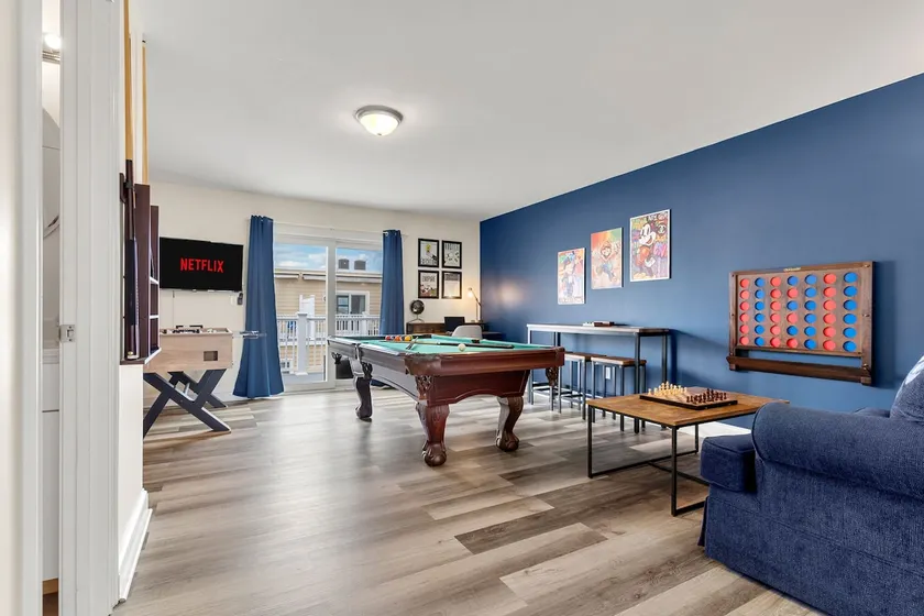 Hampton Beach Game House | Private Balcony | Views - Image 1