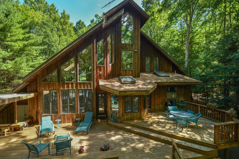 Shoreline Chateau | Private Dock, Fire Pit, Views! - Image 1
