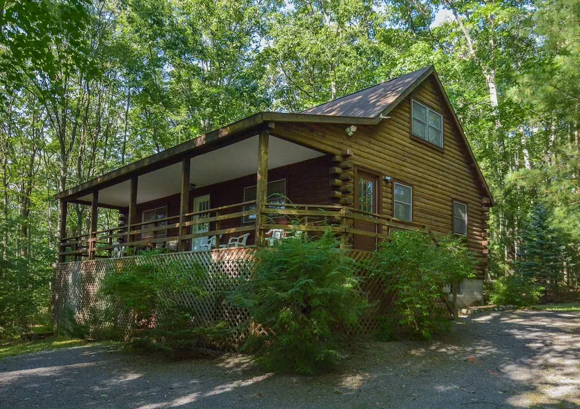 The Pines | Log Home, Wooded Setting! - Image 1