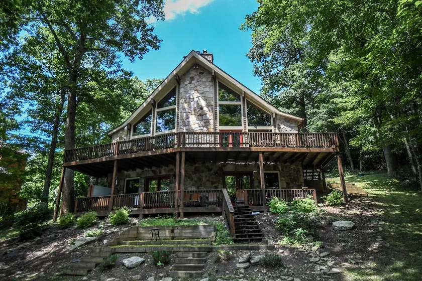 Slip Away Chalet - Image 1